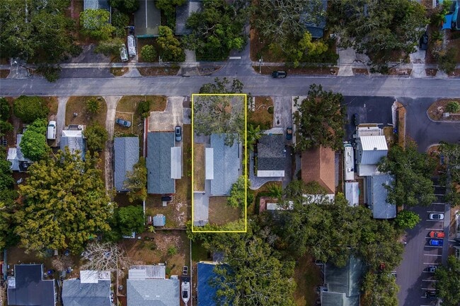 Building Photo - 3/2 home - Renovated in Dunedin
