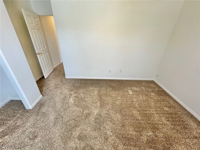 Building Photo - 584 Playa Linda Pl