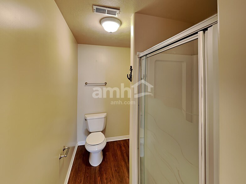 Building Photo - 169 E 2400 S