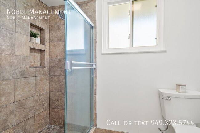 Building Photo - 700 S Yorba St