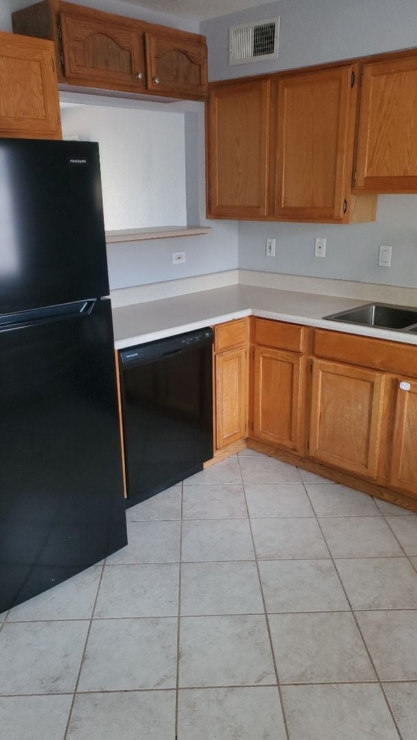 Building Photo - **Excellent 2br/1ba/1garage HOUSE (ALMA SCHOOL & KNOX)