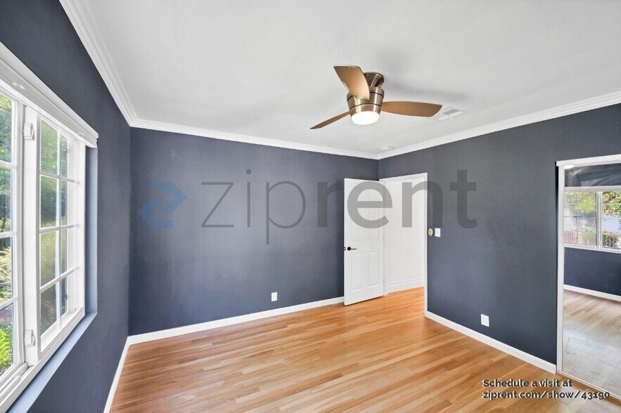 Building Photo - 15243 Morrison St
