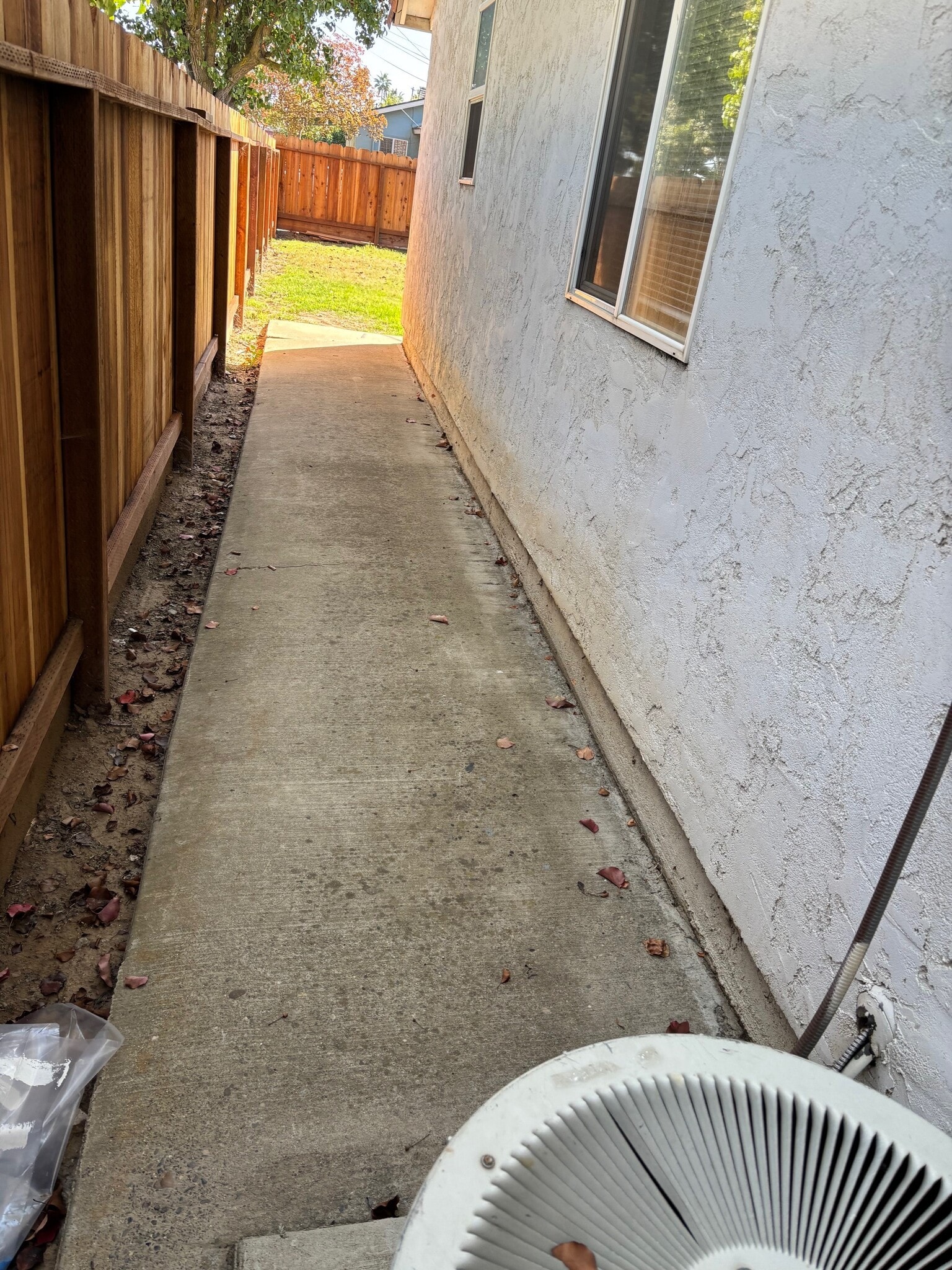 Building Photo - 901 Trinity Ave