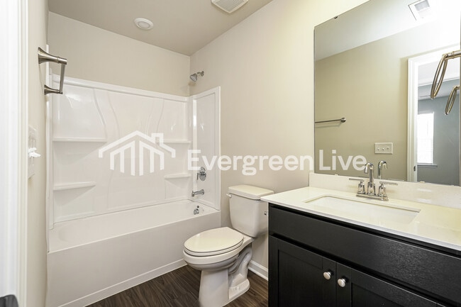 Building Photo - 816 Pear Blossom Ct