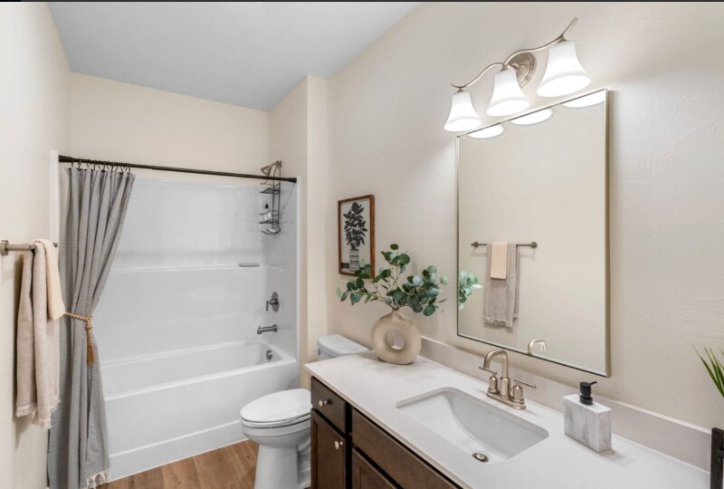 Building Photo - 715 Thrice Lp