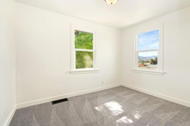 Building Photo - 3508 W Eisenhower Blvd