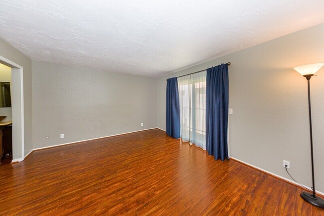 Building Photo - 39945 Santa Fe Way