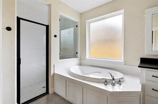 Building Photo - 4002 Heru Ct