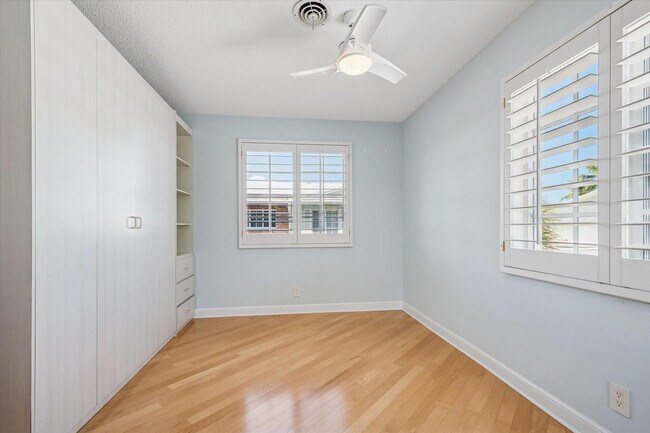 Building Photo - 5400 N Ocean Blvd