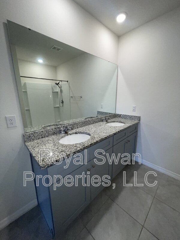 Building Photo - 5619 Siltstone St