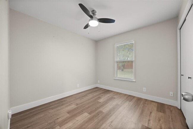 Building Photo - 5206 Emerald Forest Dr