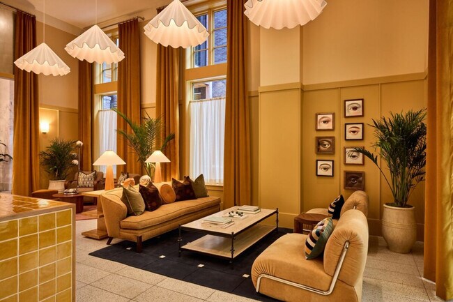 Building Photo - 110 Ann St