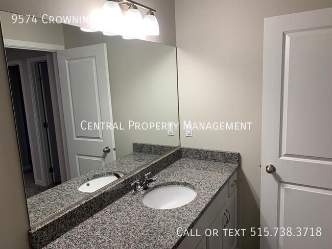 Building Photo - 9574 Crowning Dr
