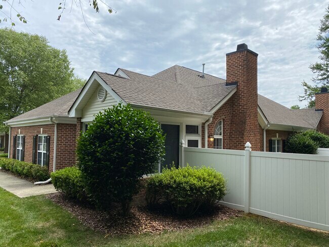 Building Photo - 4700 Ludwell Branch Ct