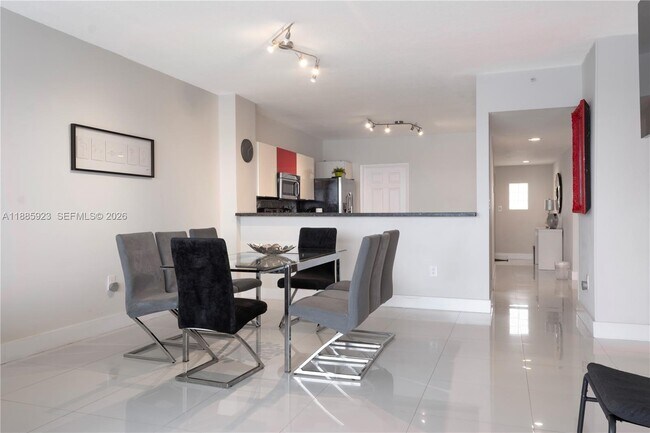 Building Photo - 17050 N Bay Rd