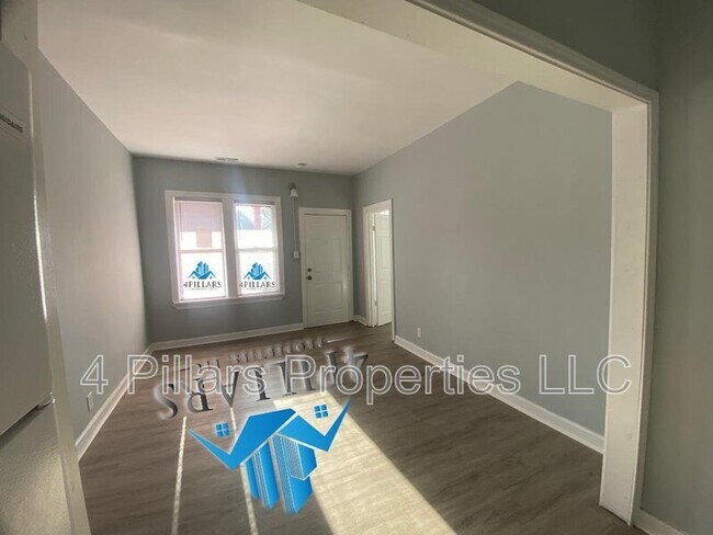 Building Photo - 5007 Magoun Ave