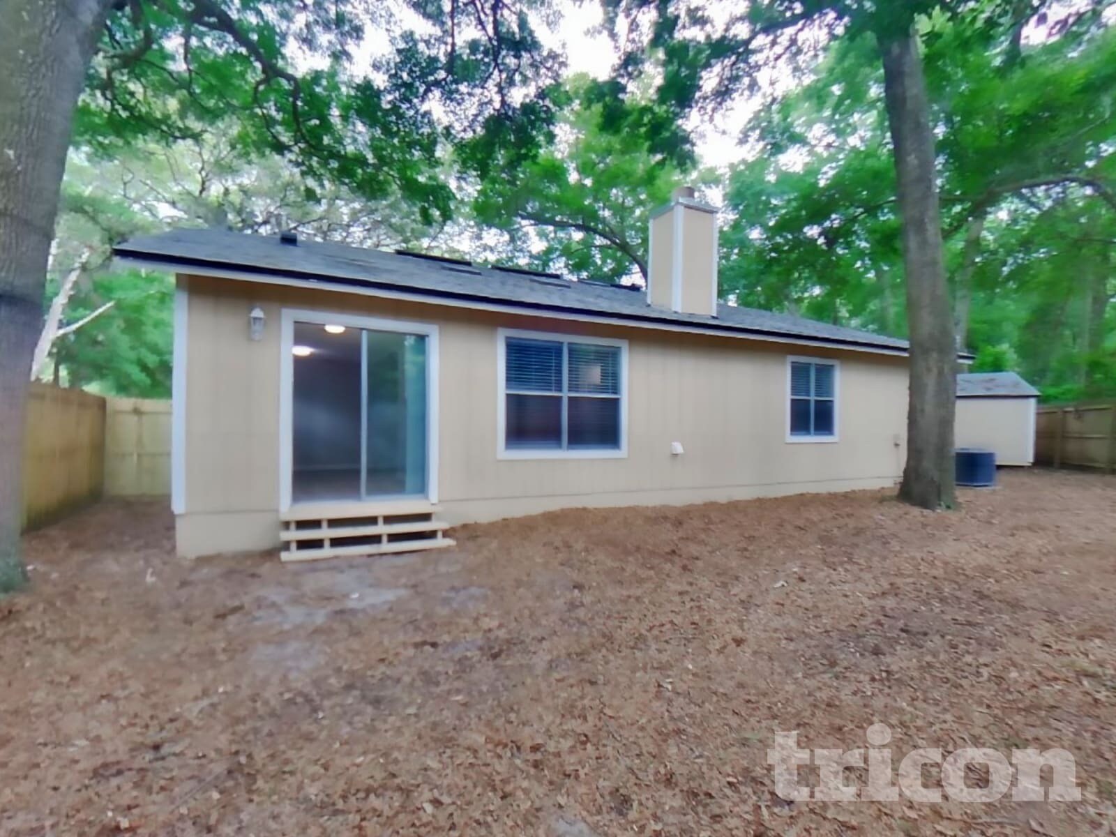 Building Photo - 3572 Raymur Villa Dr