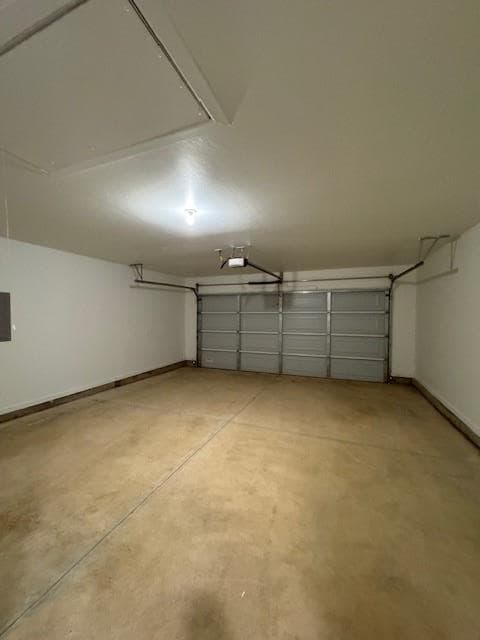 Building Photo - 2804 S Bowling Dr