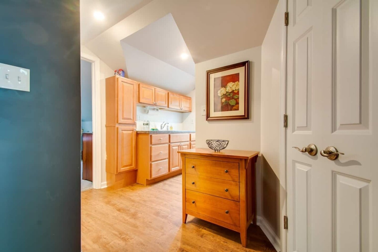 Building Photo - 42 Old Lancaster Rd