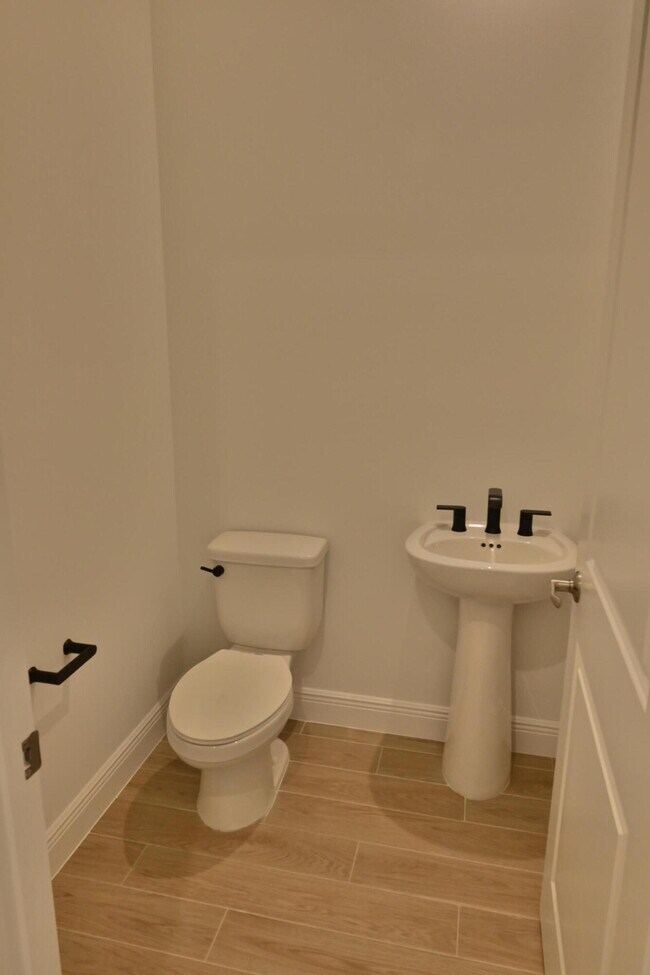 Building Photo - 3599 NW Solange Ct