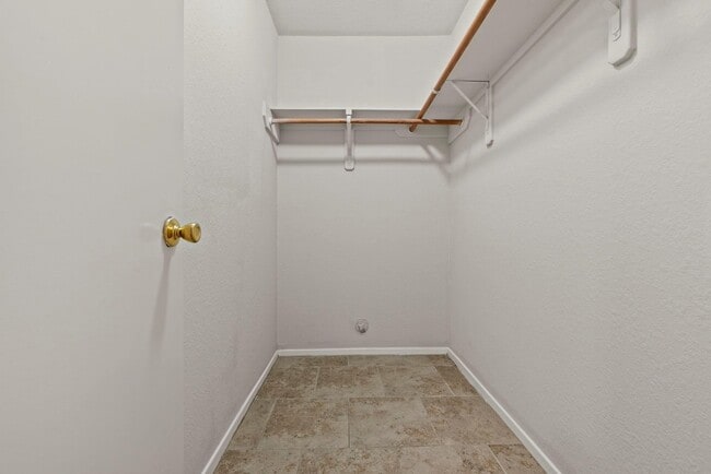 Building Photo - 1617 Nichole Woods Dr