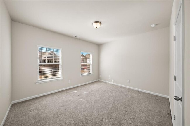 Building Photo - 5337 Burrus Ln