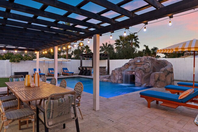 Building Photo - 12201 N 58th Way