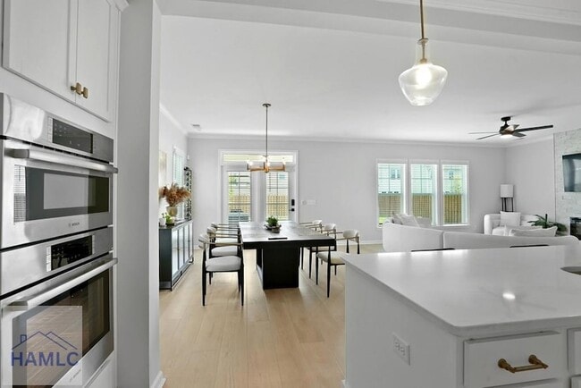 Building Photo - 25 Ashmont St