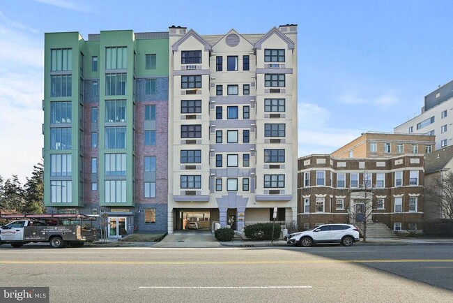 Building Photo - 3217 Wisconsin Ave