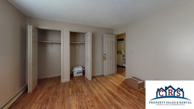 Building Photo - 14 Ferndale St