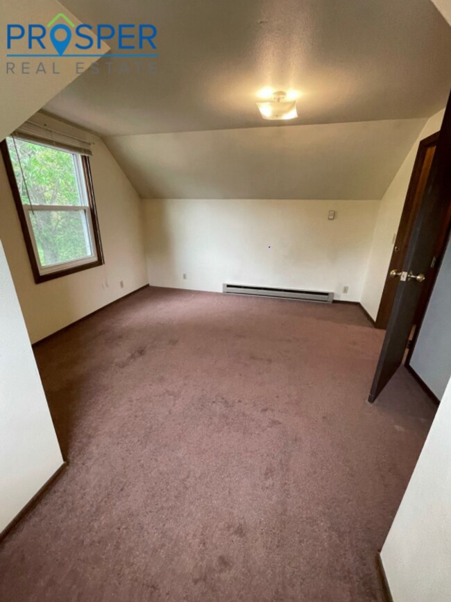 Building Photo - 304 9th Ave