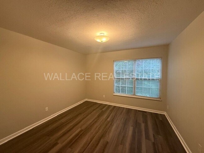 Building Photo - 8206 Gallaher Station Dr