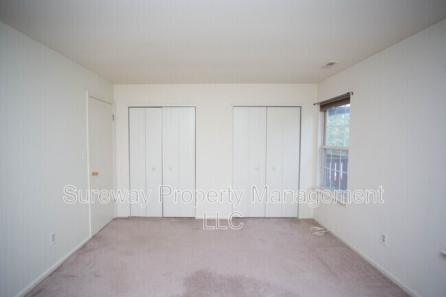 Building Photo - 115 Claire Ct