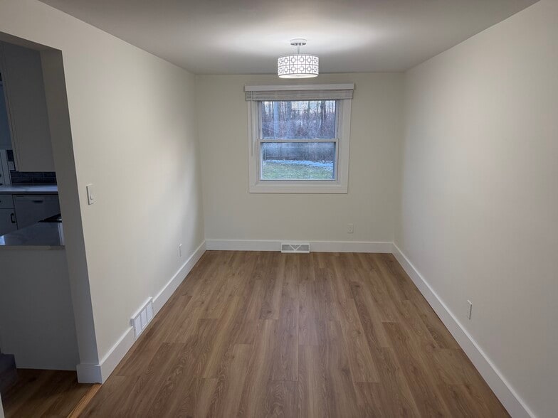 Building Photo - 157 Marine Dr