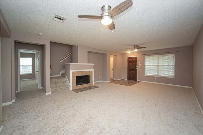 Building Photo - 29314 Legends Bluff Dr