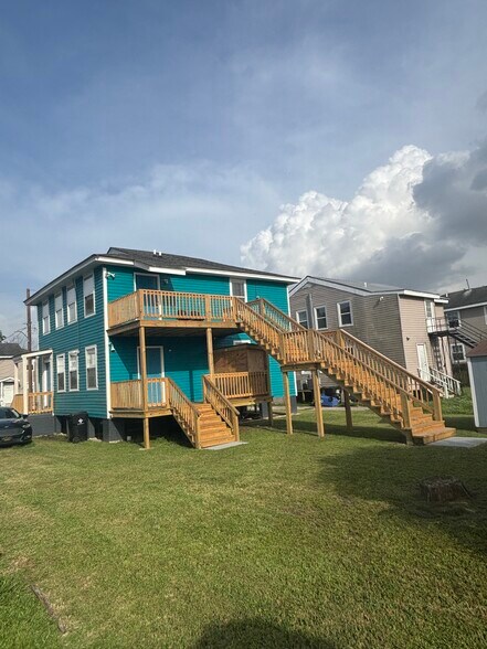 Building Photo - 6212 Curie St