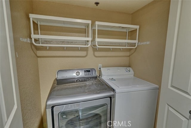 Building Photo - 310 Lake St