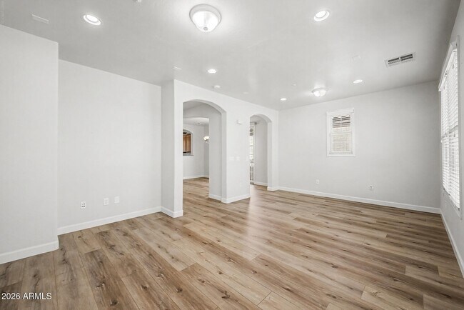 Building Photo - 2780 S Alpine Dr