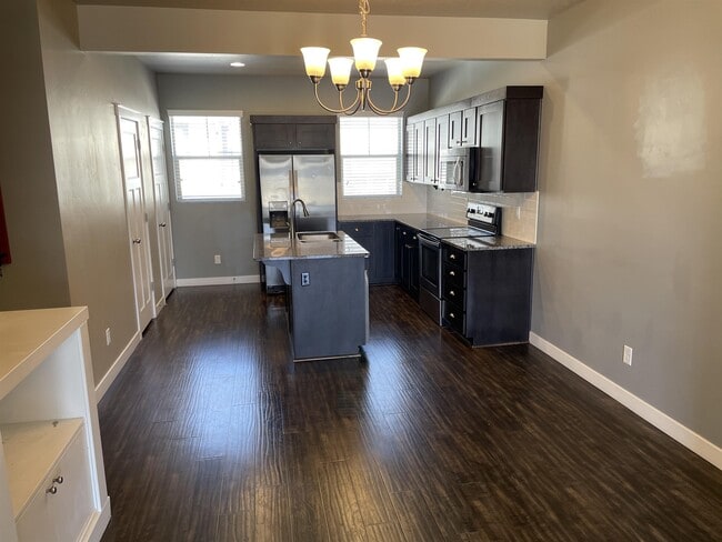 Building Photo - 857 Pantani Ct