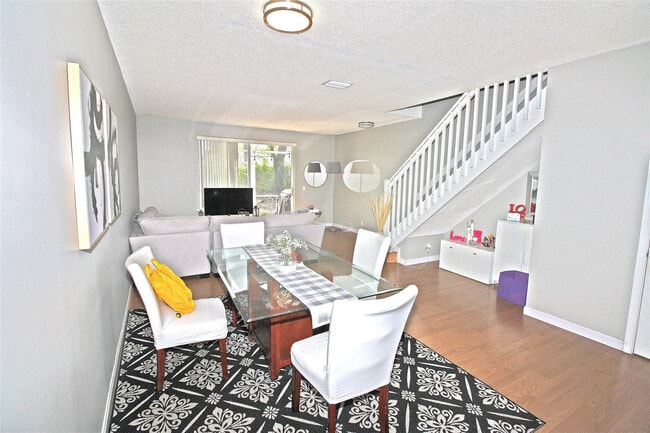 Building Photo - 3618 San Simeon Cir