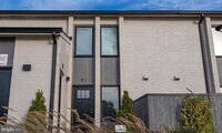 Building Photo - 19520 VILLAGE Walk