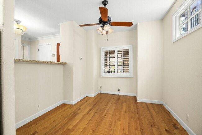 Building Photo - 95B Frederick St