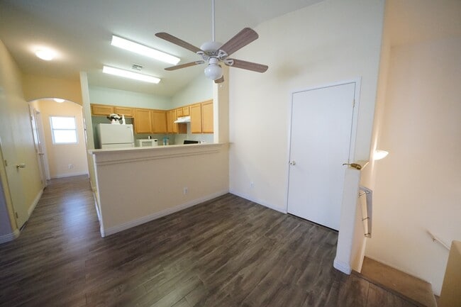 Building Photo - NO SHOWINGS until 5/1/2026