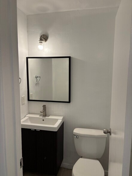 Building Photo - 1639 W 80th St