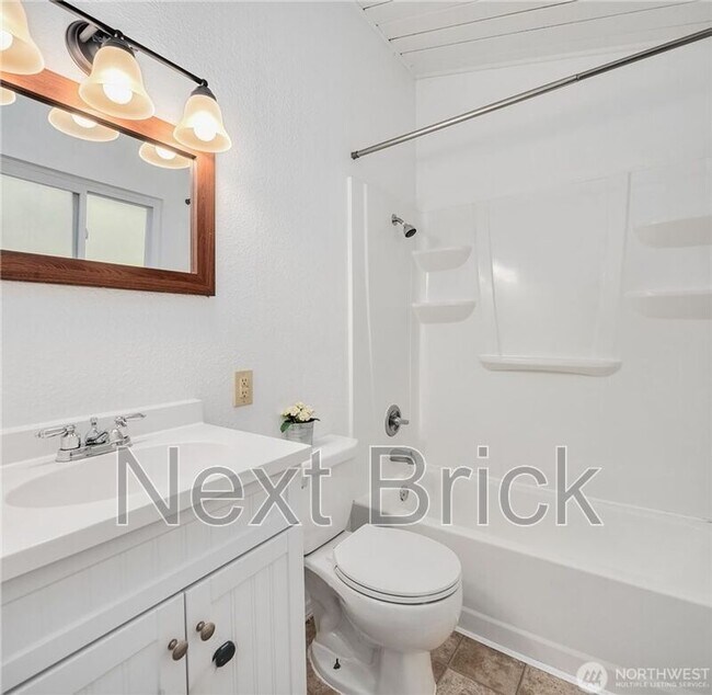 Building Photo - 20817 3rd Ave W