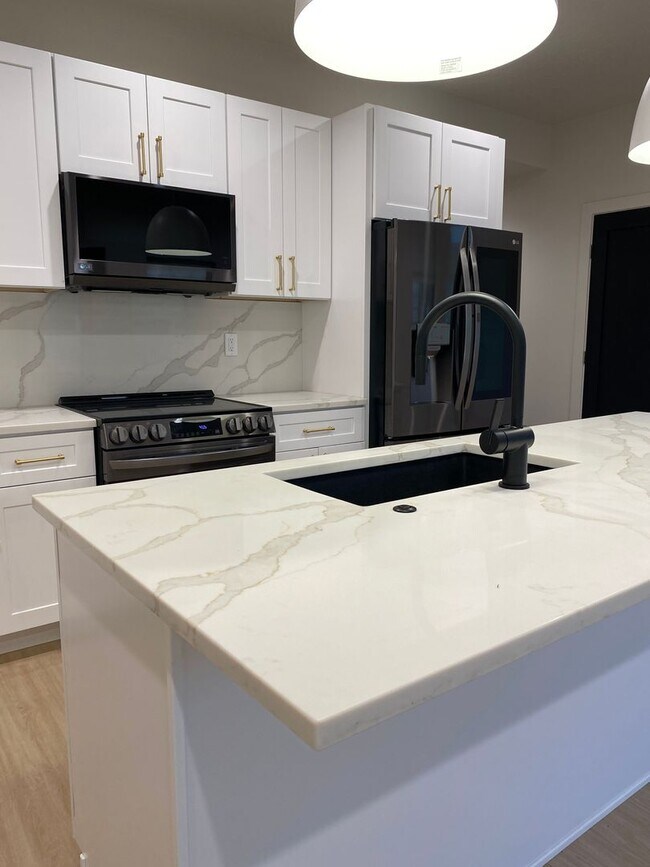 Building Photo - Driggs Stone Peak Subdivision - 3 bedroom ...