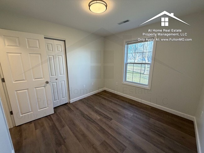 Building Photo - King Street 128-130 Duplex