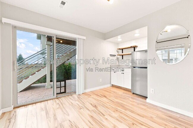 Building Photo - 10596 Waco St