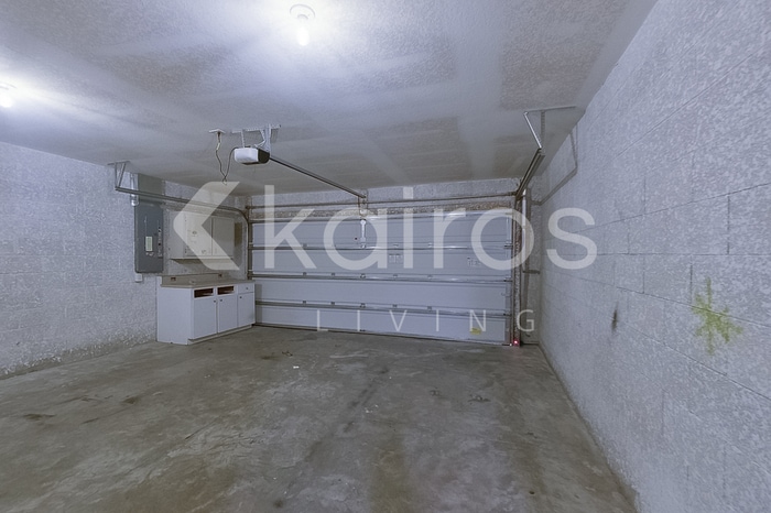 Building Photo - 9113 Aegean Cir