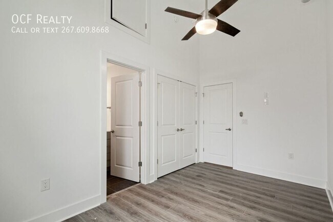 Building Photo - 1705 Jackson St